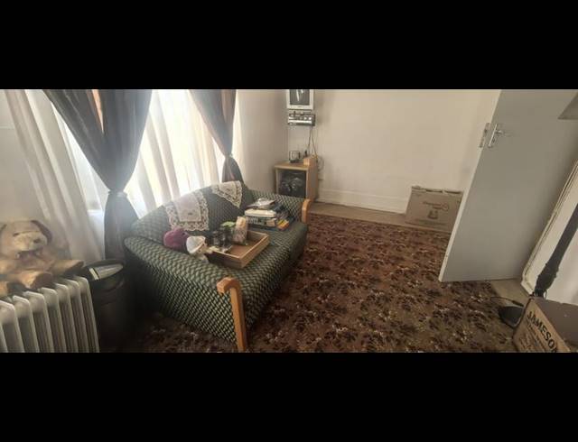 5 BEDROOM HOUSE FOR SALE IN ROODEPOORT CENTRAL